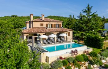 Sunlight Beams Holiday Home