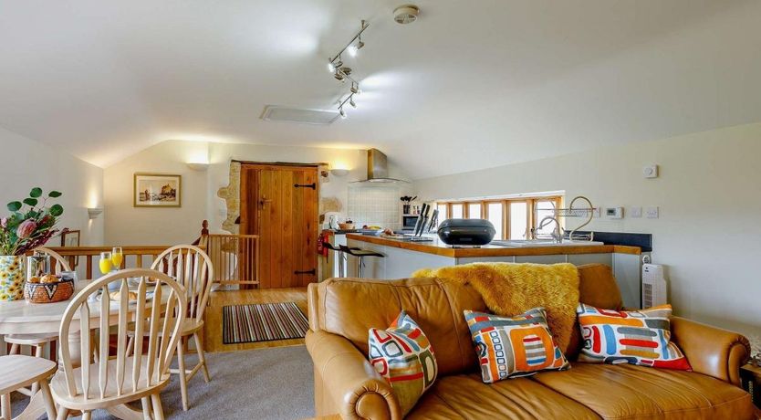 Photo of 2 Bed in Wyke