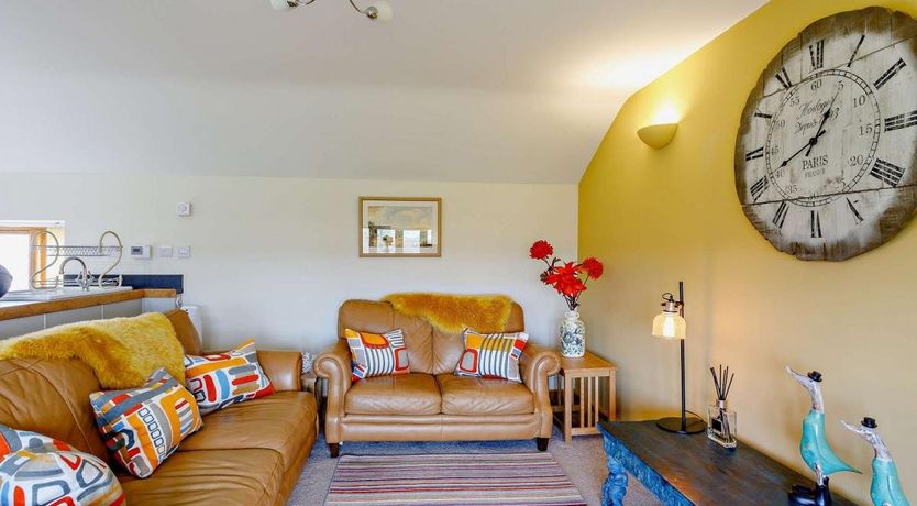 Photo of 2 Bed in Wyke