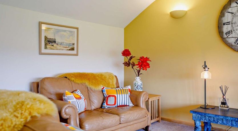 Photo of 2 Bed in Wyke