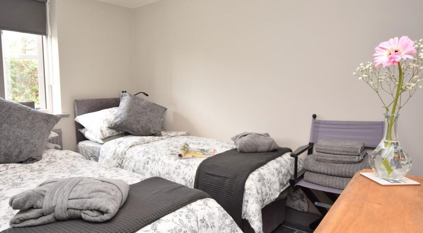 Photo of 4 Bed in Sway