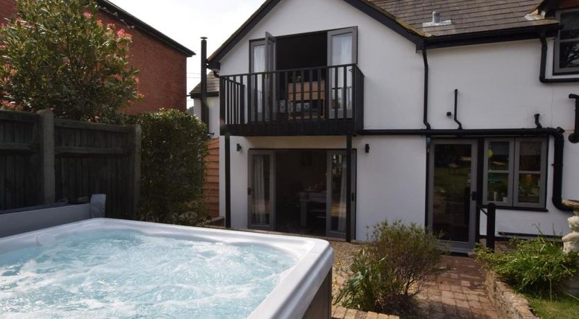 Photo of 4 Bed in Sway