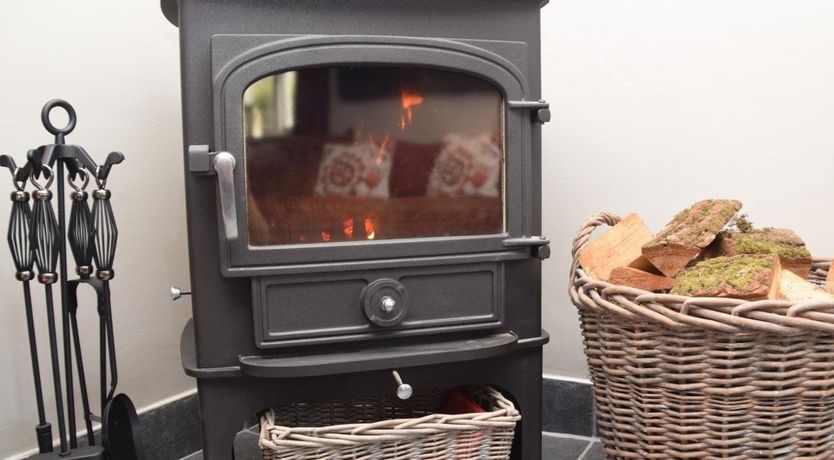 Photo of 4 Bed in Sway