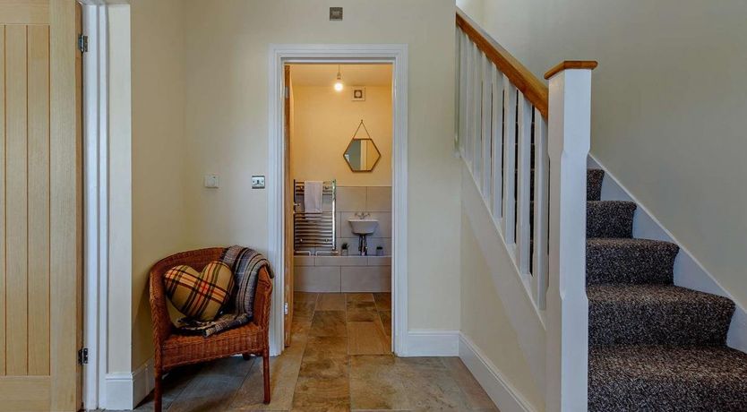 Photo of 3 Bed in Lower Cwmtwrch