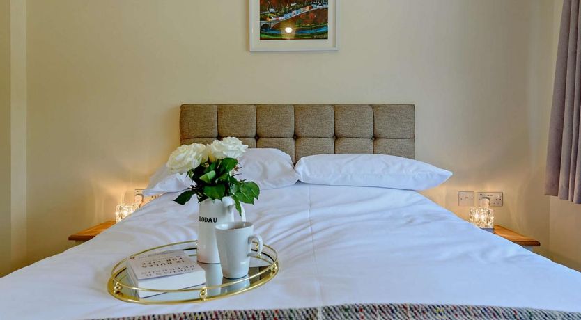 Photo of 3 Bed in Lower Cwmtwrch