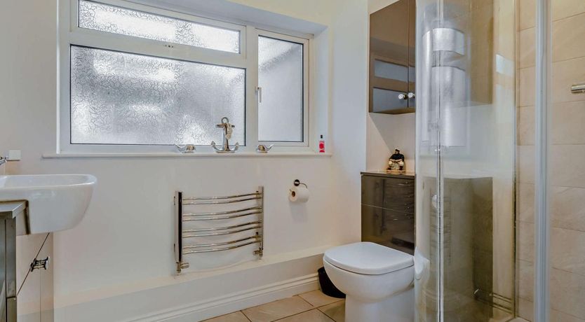 Photo of 3 Bed in Burnham-on-sea