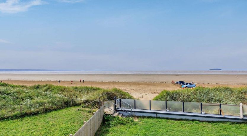 Photo of 3 Bed in Brean