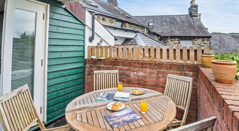 Photo of 2 Bed in Dolgellau