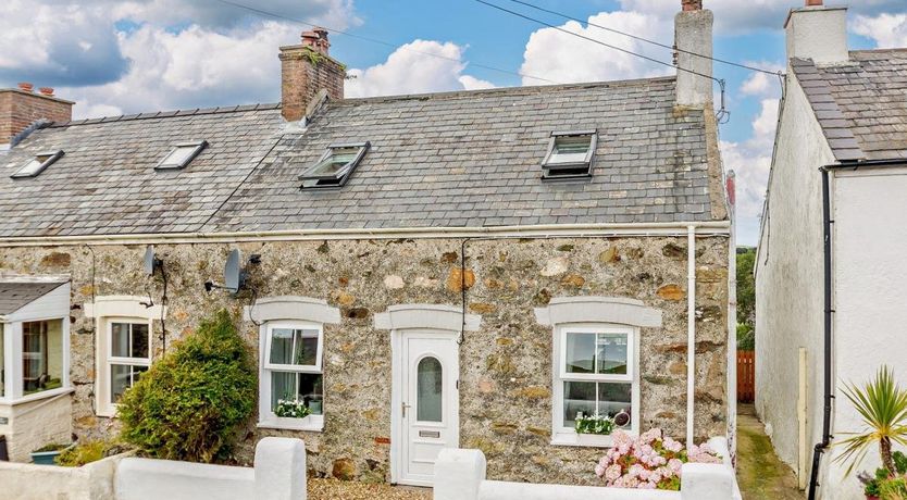 Photo of 3 Bed in Carreglefn