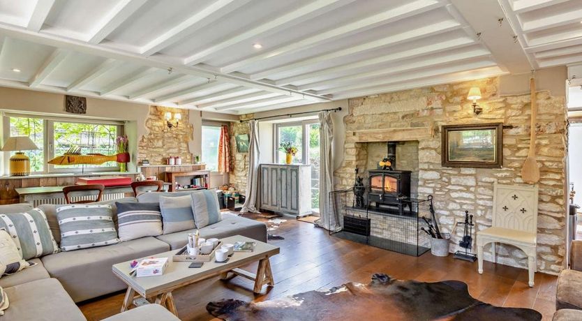 Photo of 4 Bed in Cleveley