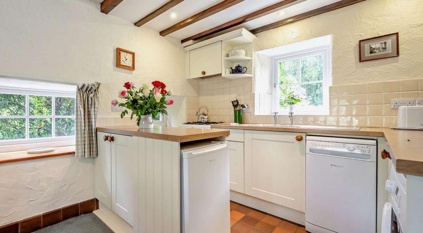 Photo of 2 Bed in Hawkshead Hill