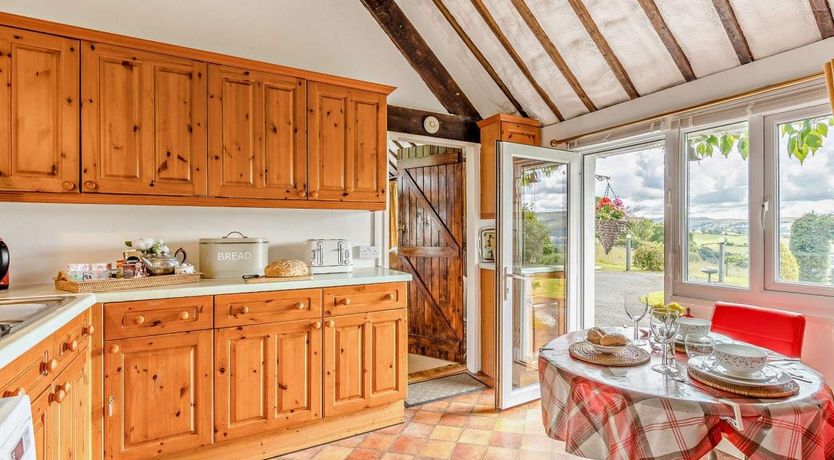 Photo of 1 Bed in Gwyddelwern