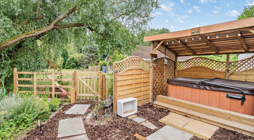 Photo of 1 Bed in Newport