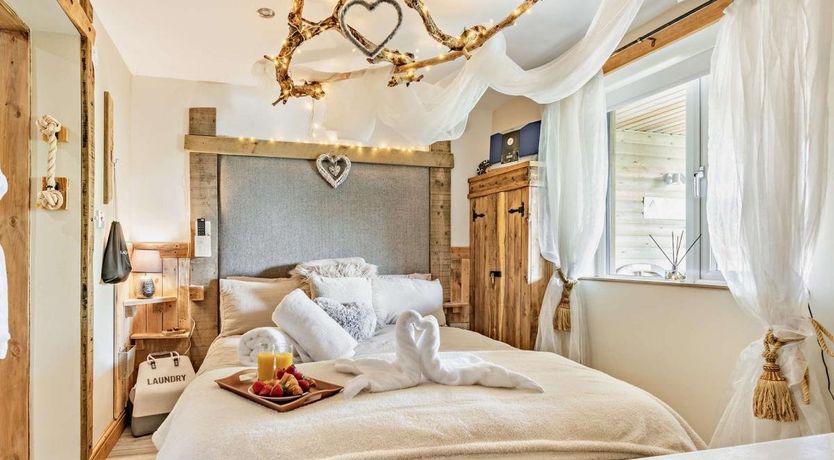 Photo of 1 Bed in Newport