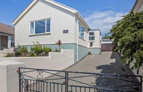 Photo of bungalow-in-north-wales-8