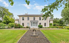 Photo of in Cleedownton (92835)