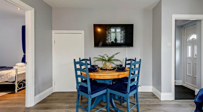 Photo of 2 Bed in Poole