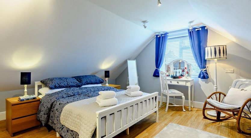 Photo of 2 Bed in Poole