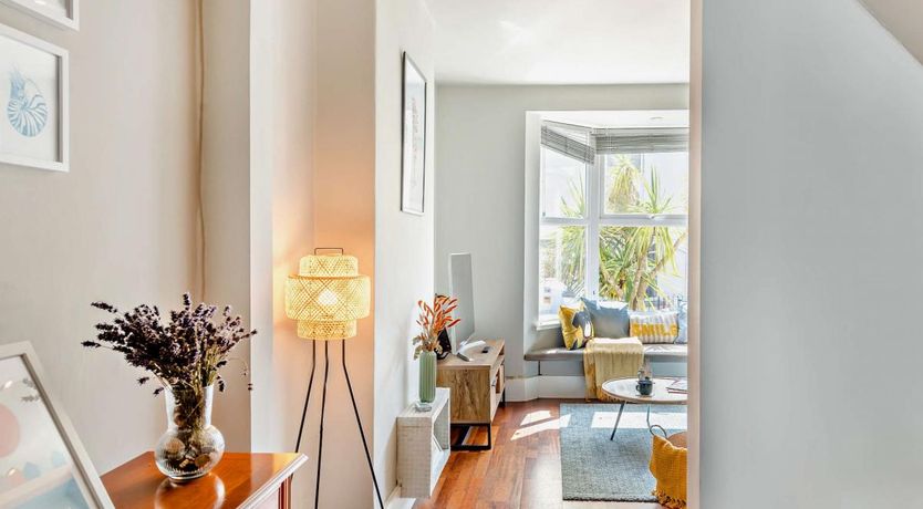 Photo of 3 Bed in Paignton