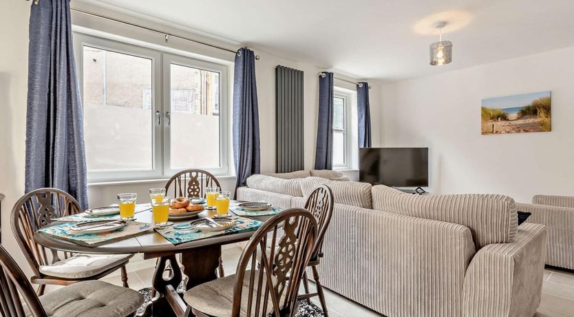 Photo of 3 Bed in Ilfracombe