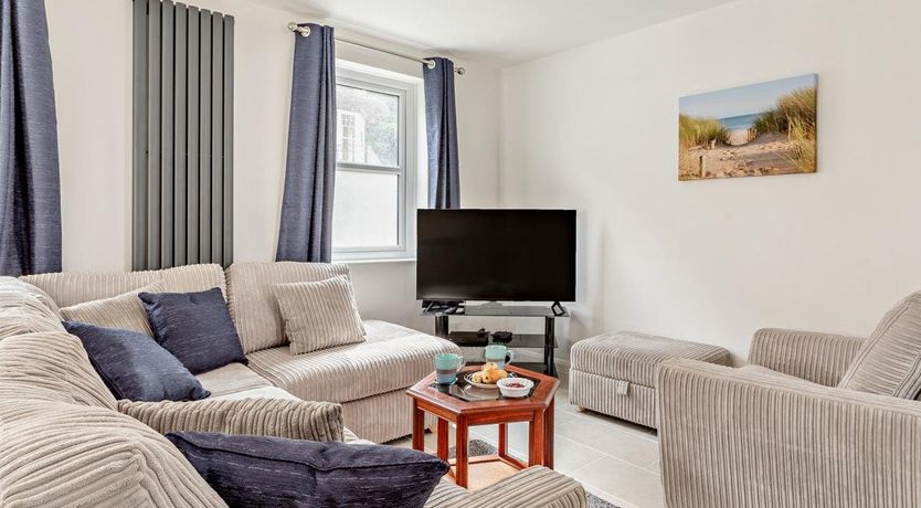 Photo of 3 Bed in Combe Martin