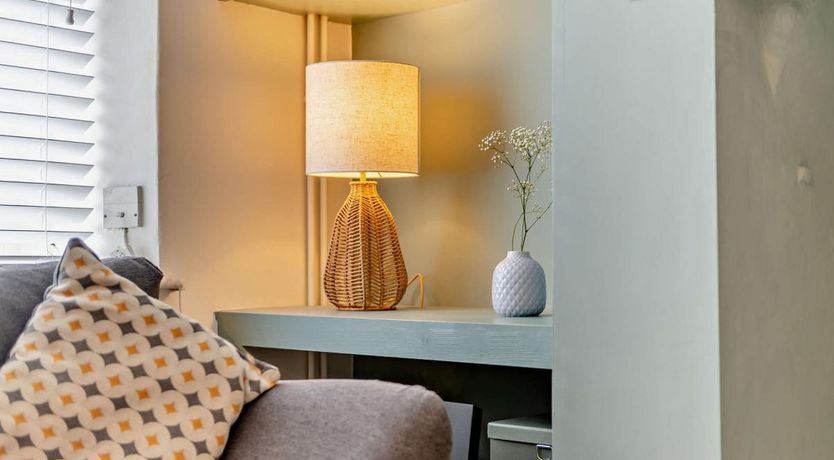 Photo of 2 Bed in Dawlish