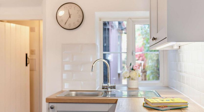 Photo of 2 Bed in Dawlish