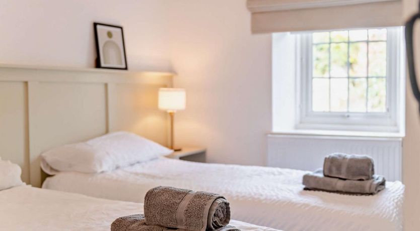 Photo of 2 Bed in Dawlish