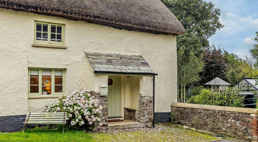 Photo of 2 Bed in Winkleigh