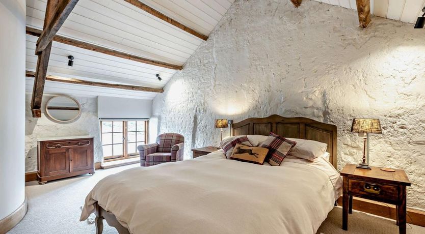 Photo of 2 Bed in Longdown