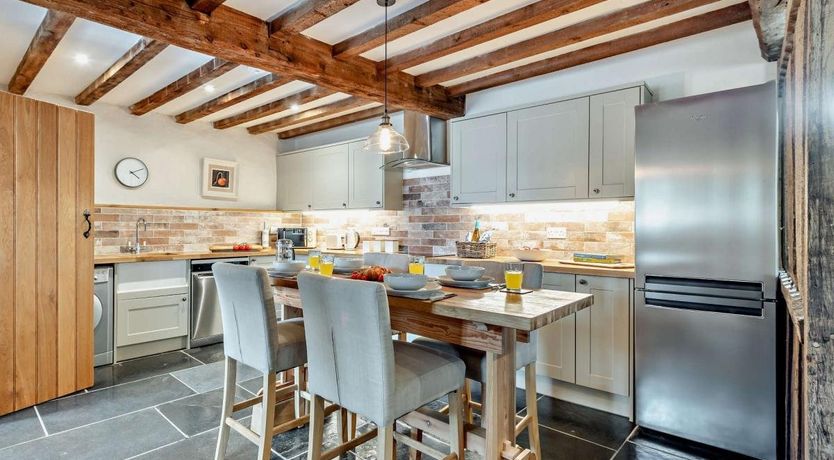 Photo of 2 Bed in Longdown