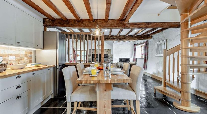 Photo of 2 Bed in Longdown