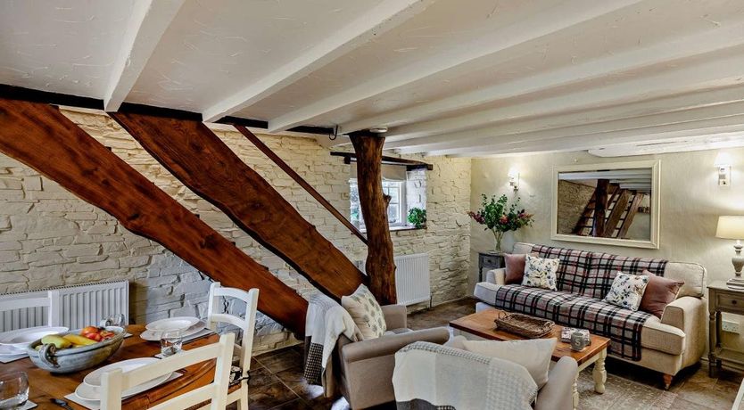 Photo of 2 Bed in Harracott