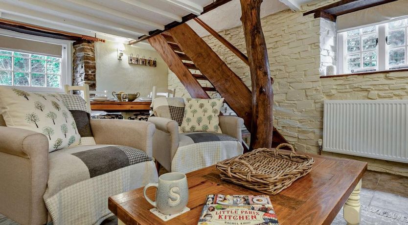 Photo of 2 Bed in Harracott