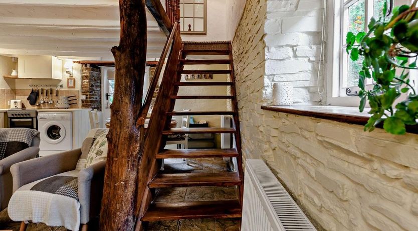 Photo of 2 Bed in Harracott