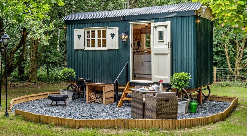 Photo of 1 Bed in Newport