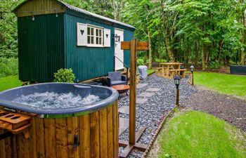 in Newport (92830) Holiday Cottage