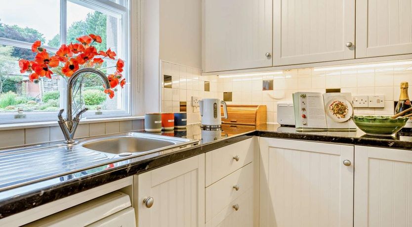 Photo of 2 Bed in Alyth