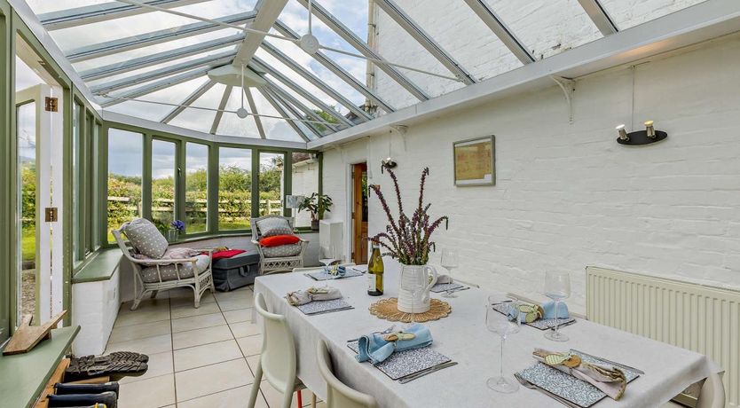 Photo of 3 Bed in Pershore