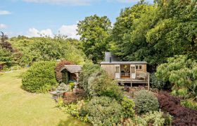 Photo of log-cabin-in-mid-wales-27