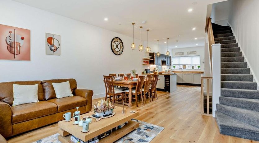 Photo of 3 Bed in Brixham