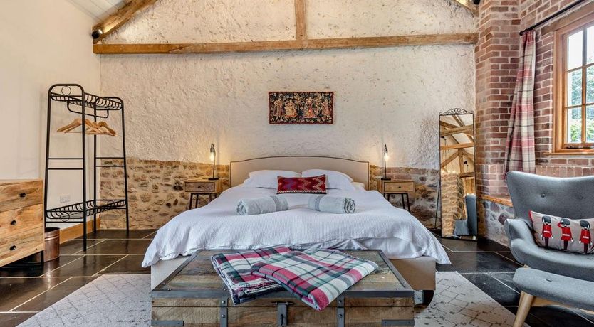 Photo of 1 Bed in Longdown