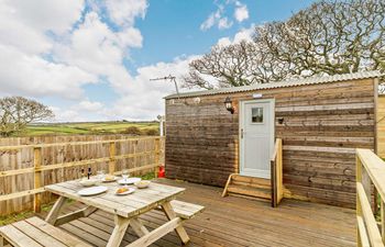 Log Cabin in West Cornwall Holiday Cottage