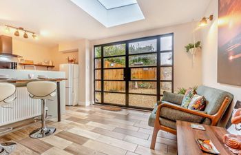 3 Bed in Freshwater Holiday Cottage