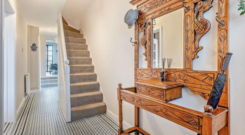 Photo of 3 Bed in Freshwater