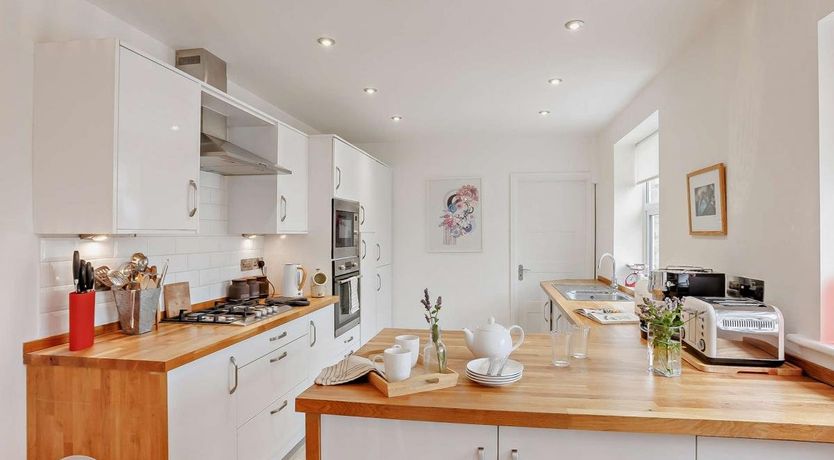 Photo of 3 Bed in Bideford