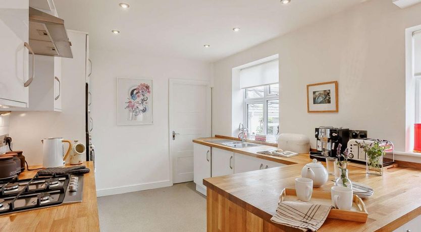 Photo of 3 Bed in Bideford