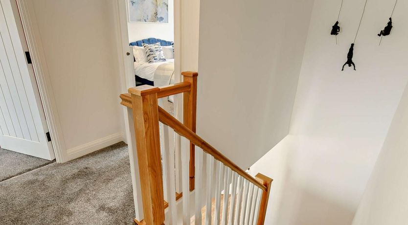Photo of 3 Bed in Hope Valley