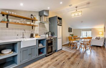 2 Bed in Harracott Holiday Cottage