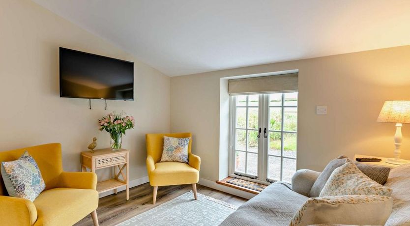 Photo of in Barnstaple 5mls N (93023)
